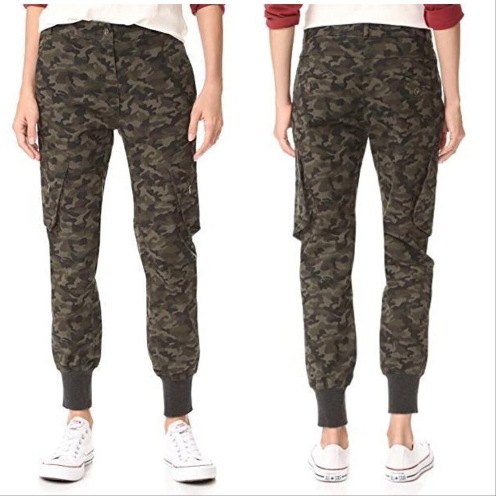 JAMES JEANS Boyfriend Utility Cargo Pants In Deep Army Camo